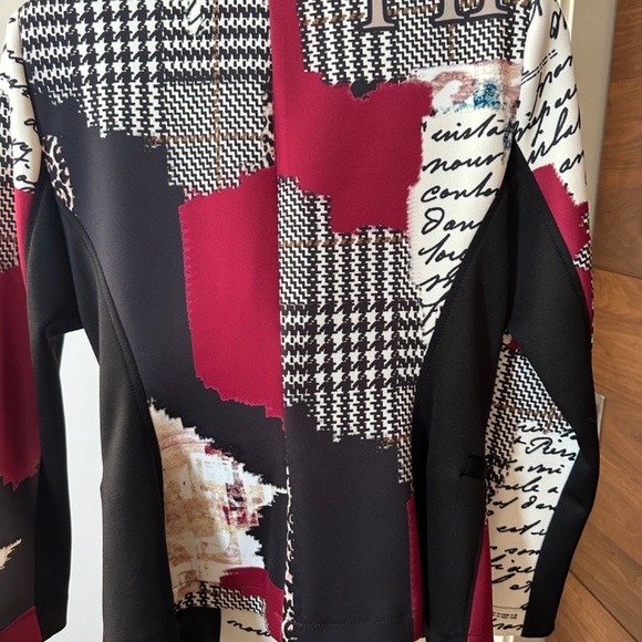 ITALIAN MADE BLAZER (M) SIZE 4-6 - Picture 4 of 6